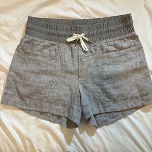 Athleta Linen Blend Drawstring Shorts Gray Size 4 Casual Summer